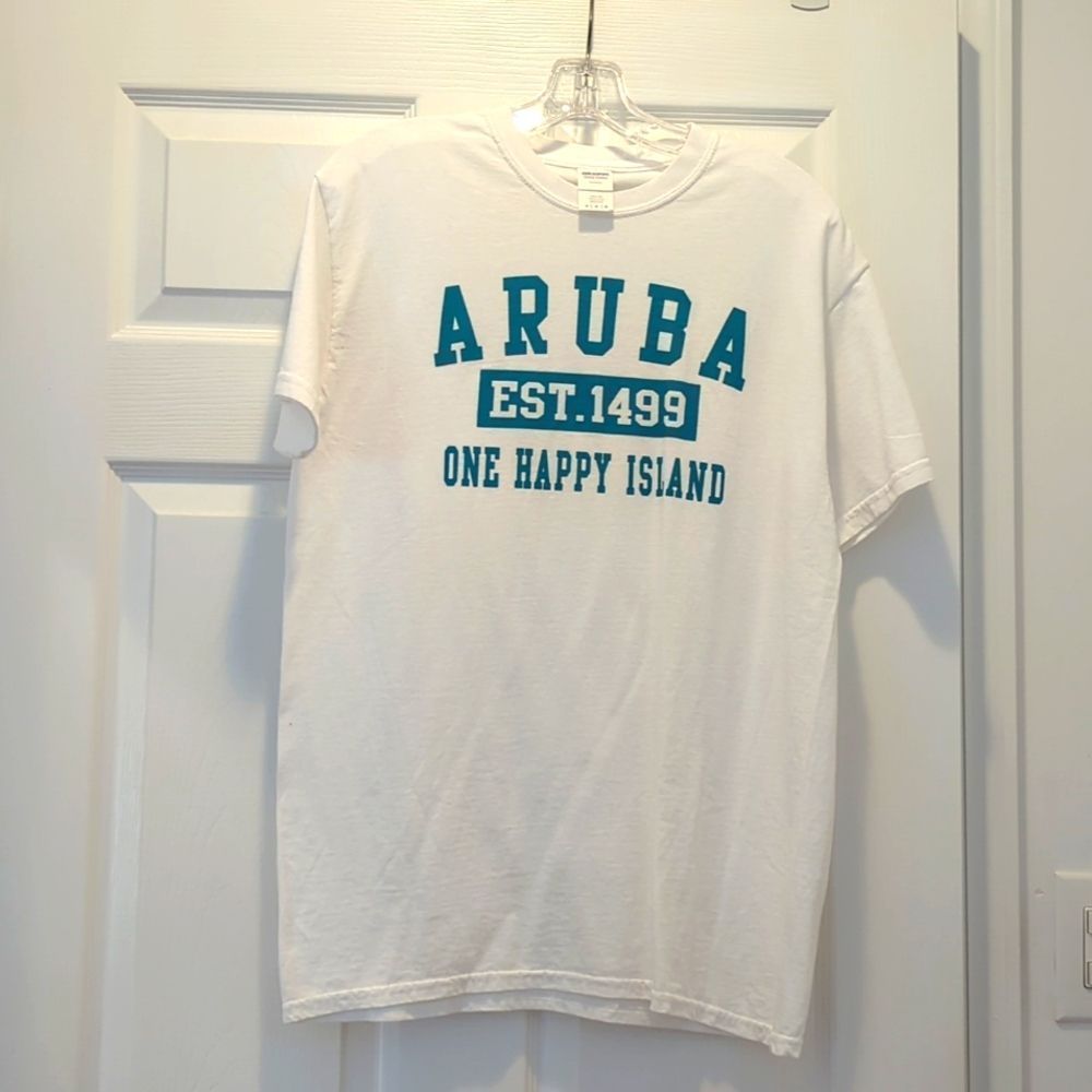 Aruba Tee Shirt. NWOT Medium